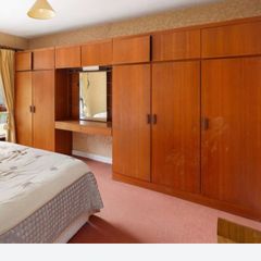 Large wardrobe FREE