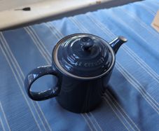 Le Creuset Tea Pot