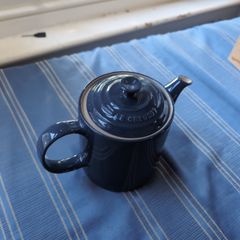 Le Creuset Tea Pot