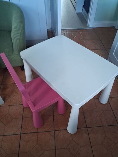 ikea kids table and chair