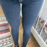 Levis Mile High Super Skinny Jeans Size 27 Image 3