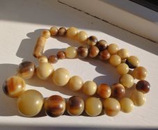 Vintage natural horn beads.
