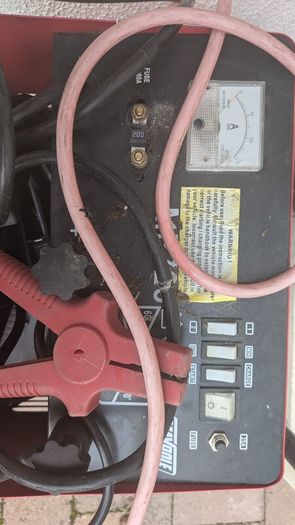 Booster pack 450amp (not working) for spare parts