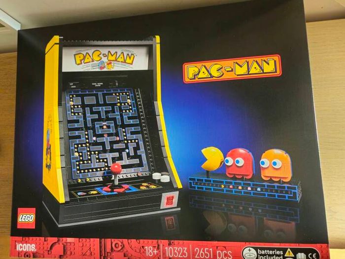lego icons 10323 pac-man