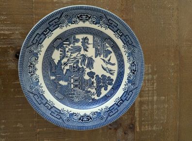Small decorative plate