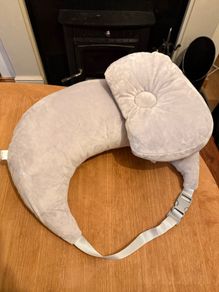 feeding pillow