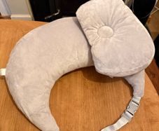 feeding pillow