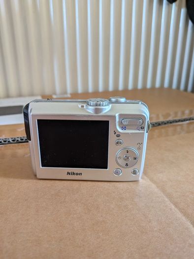 Nikon Coolpix P2 Digital Camera