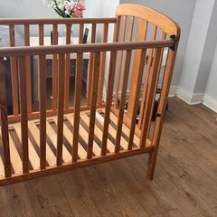 Baby cot