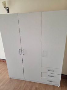 White Wardrobe free to go