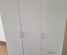 White Wardrobe free to go