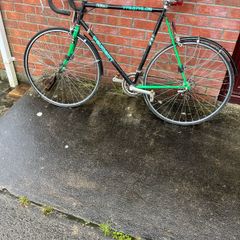 Peugeot Triathlon racing bike