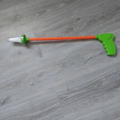 creepy crawly picker upper