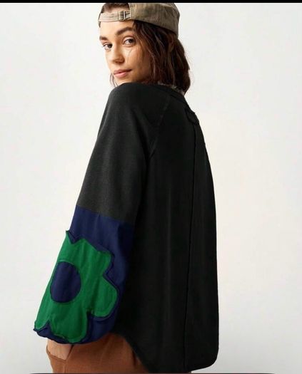 Fab Bohemela Black Sweatshirt Size XL
