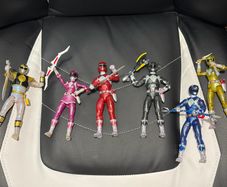 Power rangers lightning collection metallic Rangers