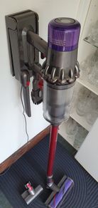 Dyson V11