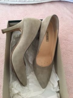 Taupe Suede Court Shoe (37) PAUL GREEN