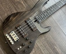 Bacchus 24 Handmade M I J
