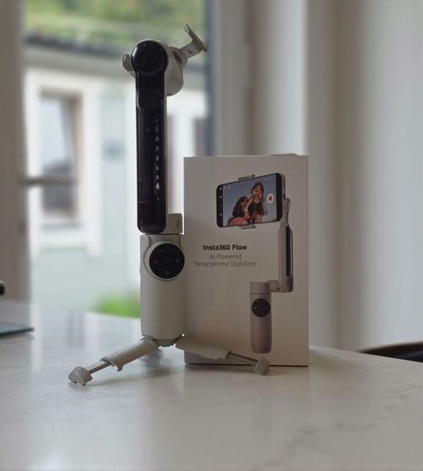 insta360 flow smartphone stabilizer