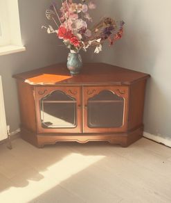 TV Corner Unit - Rossmore