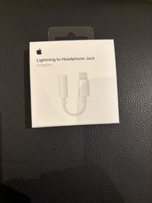Apple Lightning to 3.5mm Headphone Jack Adapter