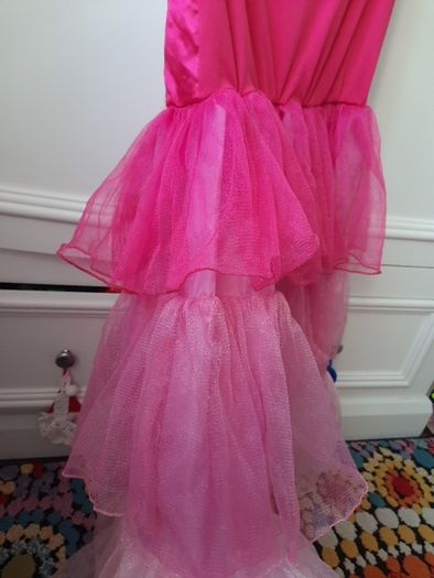 Barbie costume dress size 5-7 years