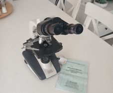 Microscope