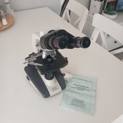 Microscope