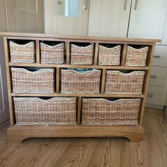 Oak wicker unit