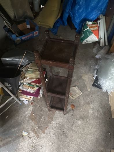 Plant stand