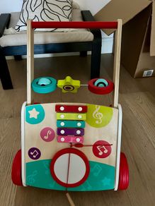 Hape "My First Musical Walker"