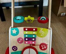 Hape "My First Musical Walker"