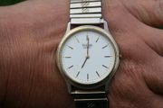 Vintage Pulsar Men's Quartz  Watch V700-8A00