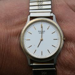 Vintage Pulsar Men's Quartz  Watch V700-8A00