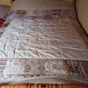 Beautiful King-Size Gold Patchwork Bedspread from Arnotts