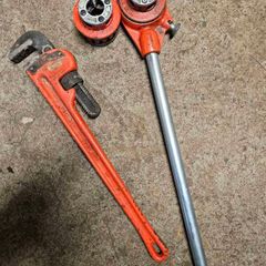 pipe wrench