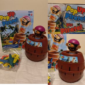 TOMY Classic Pop-Up Pirate Game