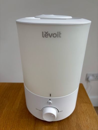 Levoit 3L Humidifier and Diffuser - As new