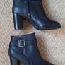 Vionic Black Ankle Boots size 5 Image 3