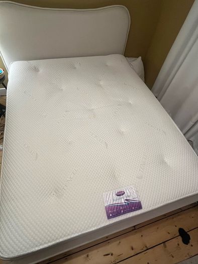 Mattress (king)