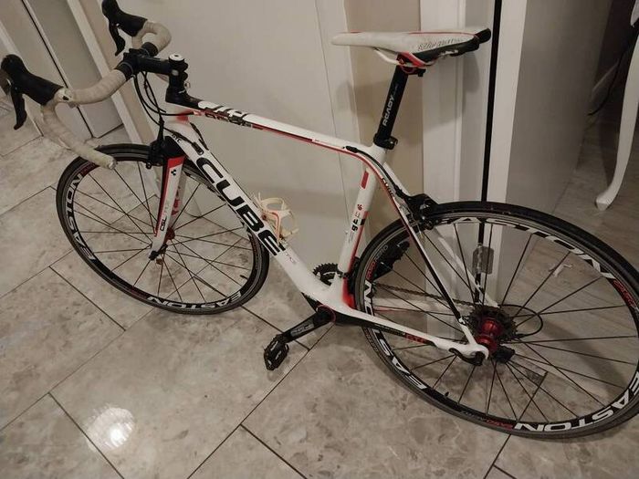 carbon fibre bike