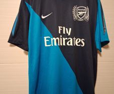 Arsenal Jersey. Official Nike Arsenal Mens Away Jersey From Season 2011 / 2012. Authentic Original From The Time. Not A Modern Day Remake.