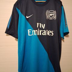 Arsenal Jersey. Official Nike Arsenal Mens Away Jersey From Season 2011 / 2012. Authentic Original From The Time. Not A Modern Day Remake.