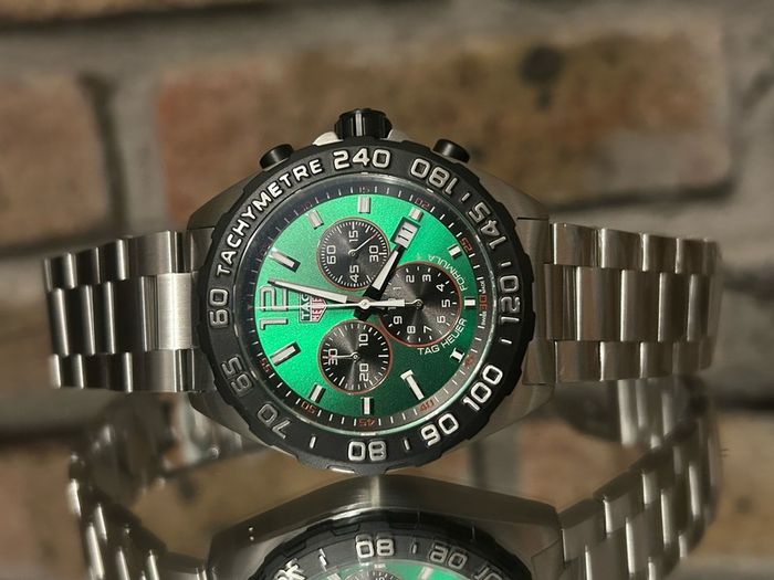 TAG Heuer Formula 1 Chronograph - Mens Wristwatch
