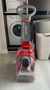 Carpet cleaner