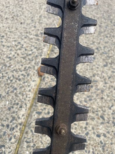 Stihl long reach hedge trimmer