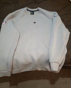 Patriots sweatshirt size large