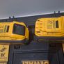 2 x Dewalt flex 9AH batteries Image 2