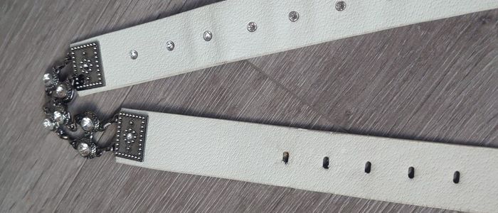 Decorative belt with rhinestones