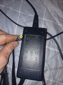 AC adapters dell Samsung etc 10e each